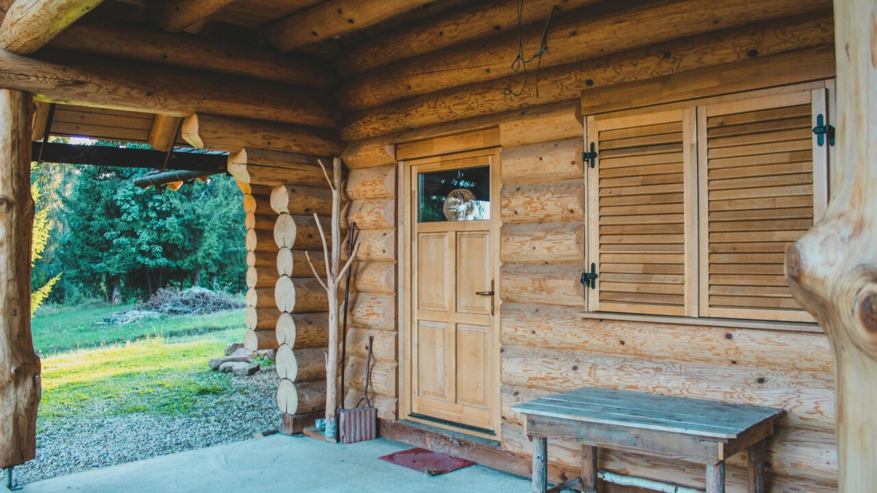 Domy z bali parterowe – funkcjonalne projekty dla miłośników naturalnych rozwiązań